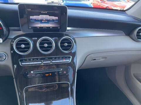 2019 Mercedes-Benz GLC GLC 300