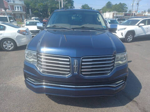2017 Lincoln Navigator Select