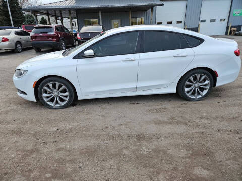 2015 Chrysler 200 S
