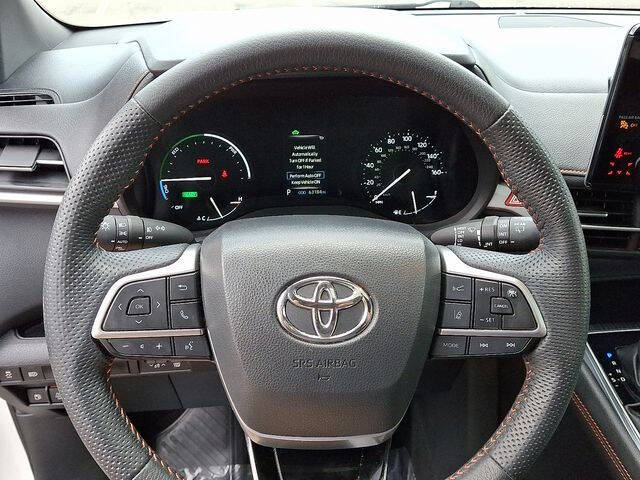 2023 Toyota Sienna XSE 7-Passenger