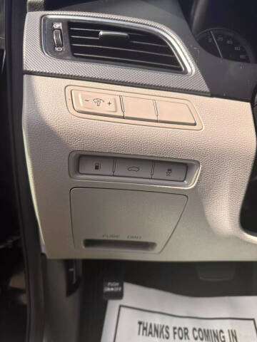 2017 Hyundai Sonata Hybrid SE