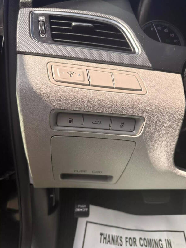 2017 Hyundai Sonata Hybrid SE