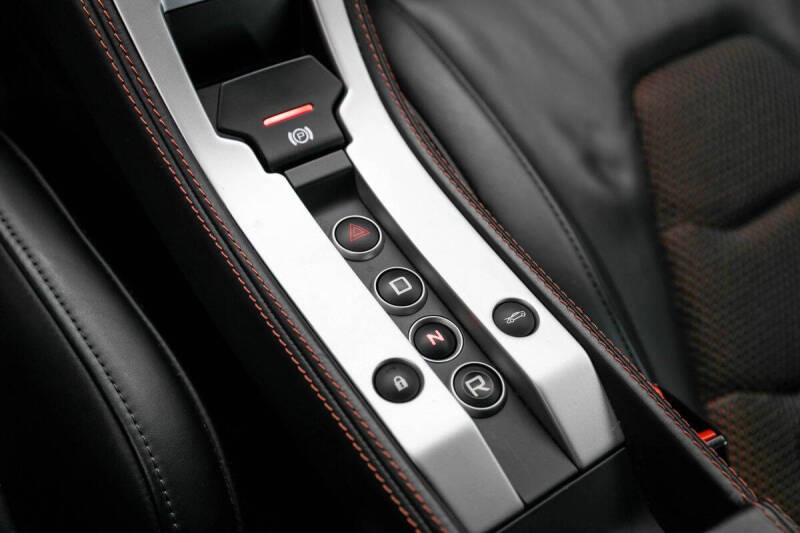 2013 McLaren MP4-12C