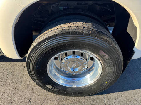 2015 Ford F-450 Super Duty Lariat