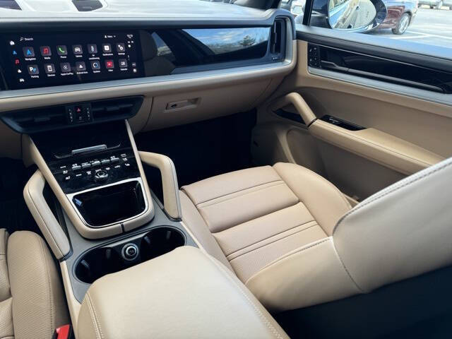 2024 Porsche Cayenne