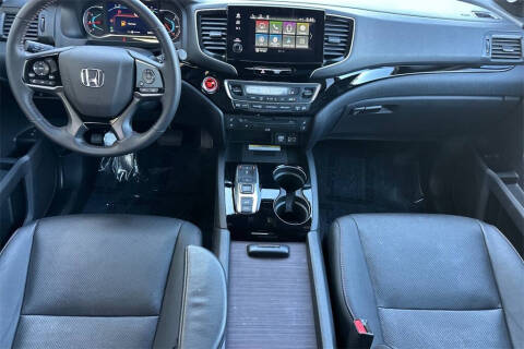 2022 Honda Pilot Black Edition