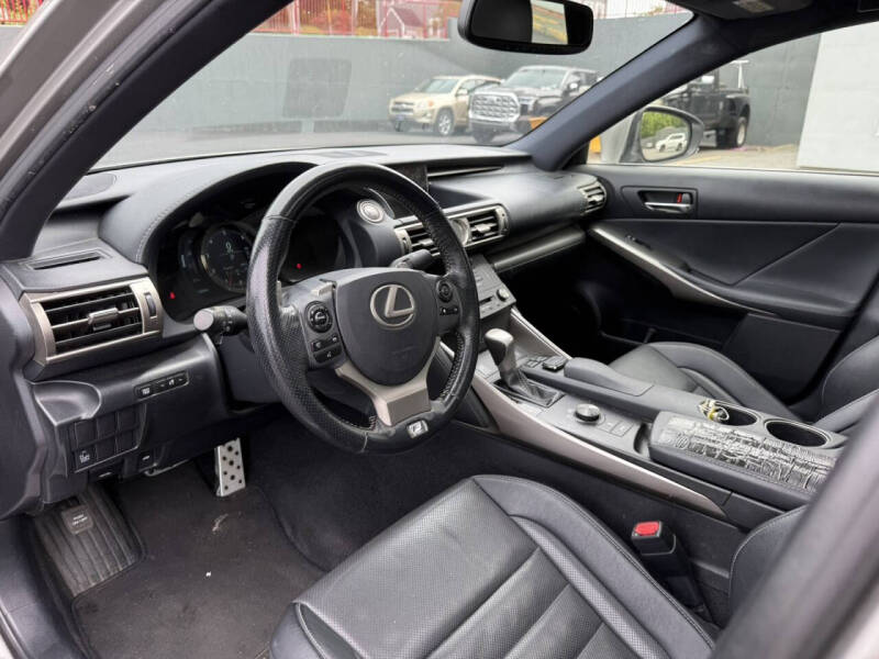2015 Lexus IS 250