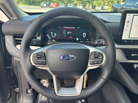 2025 Ford Explorer Active