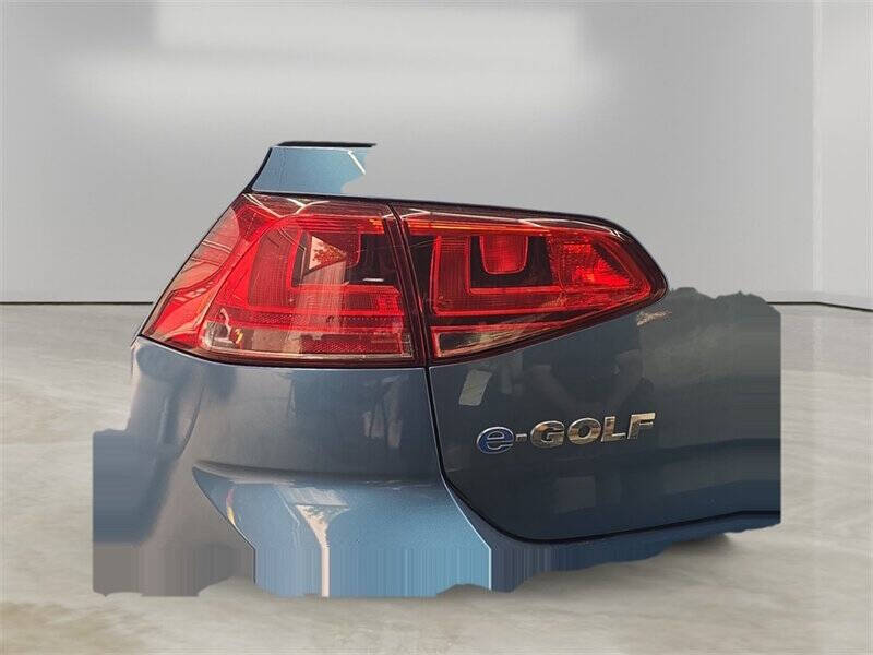 2016 Volkswagen e-Golf SE