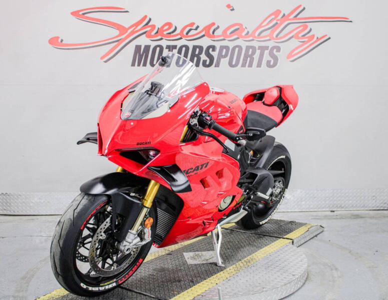 2023 Ducati Panigale V4 S