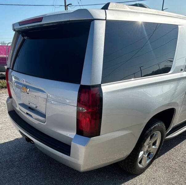 2017 Chevrolet Suburban LT