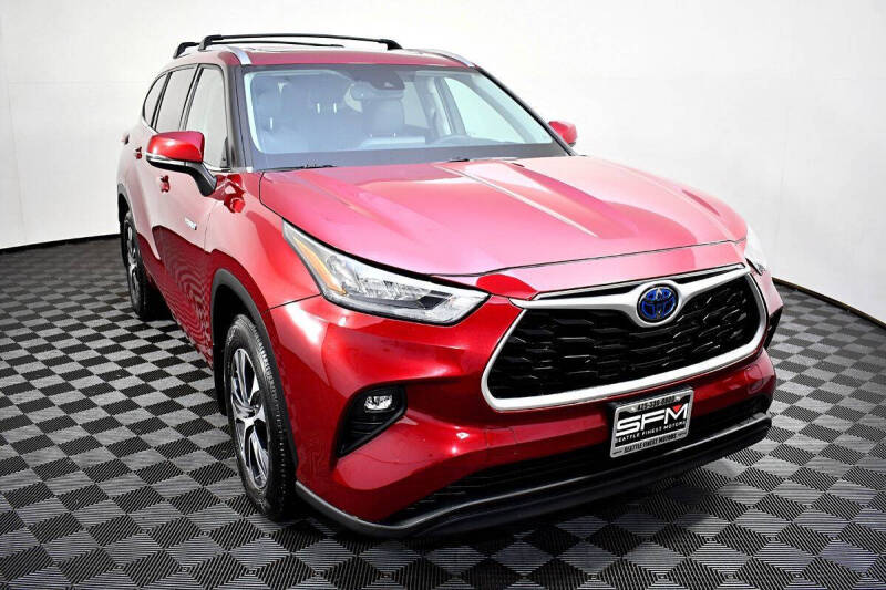 2020 Toyota Highlander Hybrid XLE