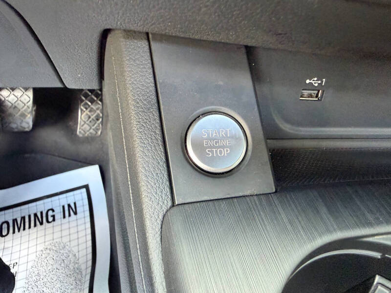 2018 Audi A4 2.0T quattro Premium Plus