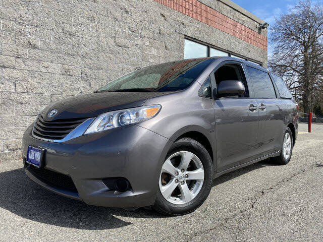 2015 Toyota Sienna for sale at AutoCredit SuperStore in Lowell MA