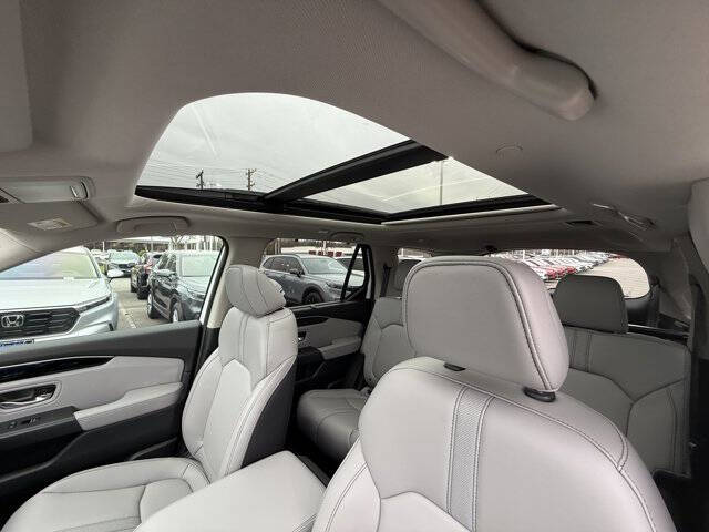 2025 Honda Pilot Touring