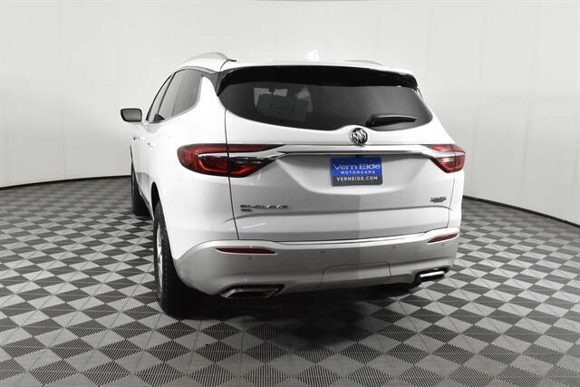 2021 Buick Enclave Essence