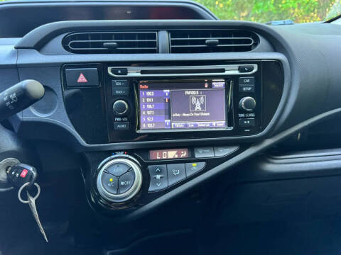 2016 Toyota Prius c