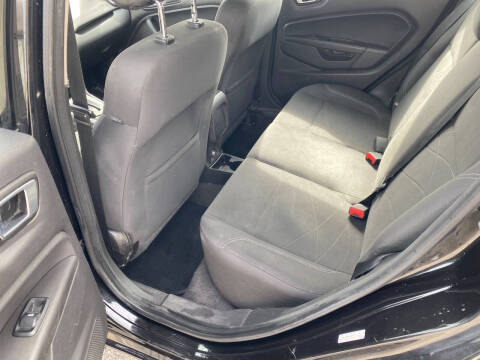 2015 Ford Fiesta SE