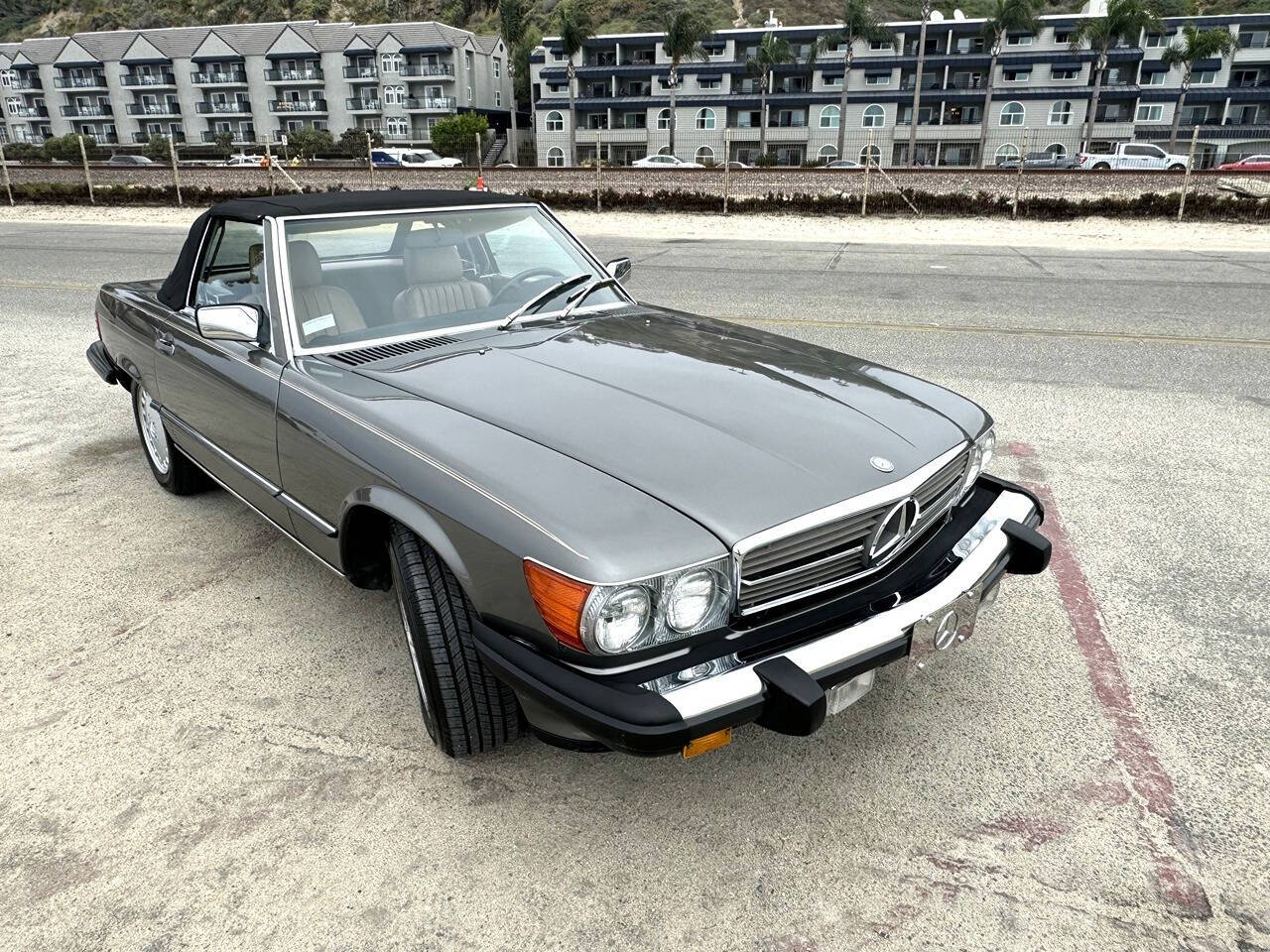 1986 Mercedes-Benz 560-Class for sale at DE AUTOS INC in San Juan Capistrano, CA