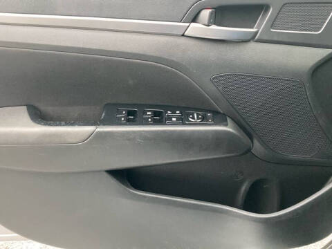 2018 Hyundai Elantra