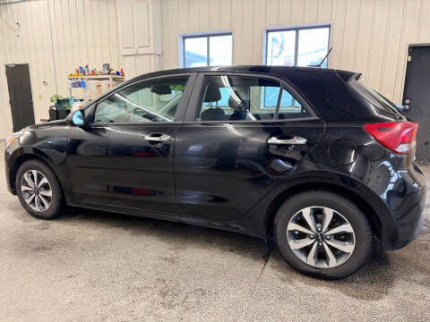 2023 Kia Rio 5-Door S