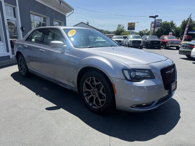 2018 Chrysler 300 S