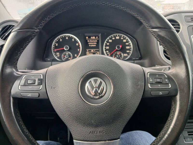 2012 Volkswagen Tiguan SEL 4Motion
