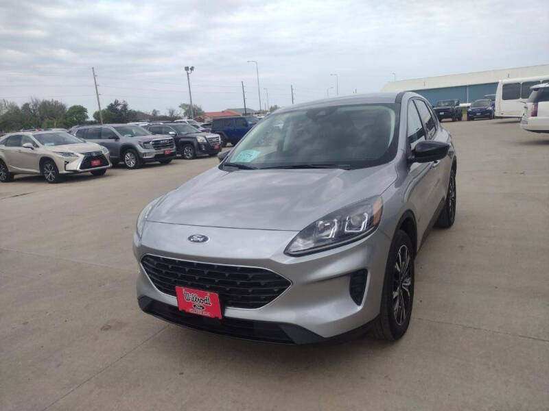 Used 2022 Ford Escape SE with VIN 1FMCU9G64NUB70924 for sale in Chamberlain, SD