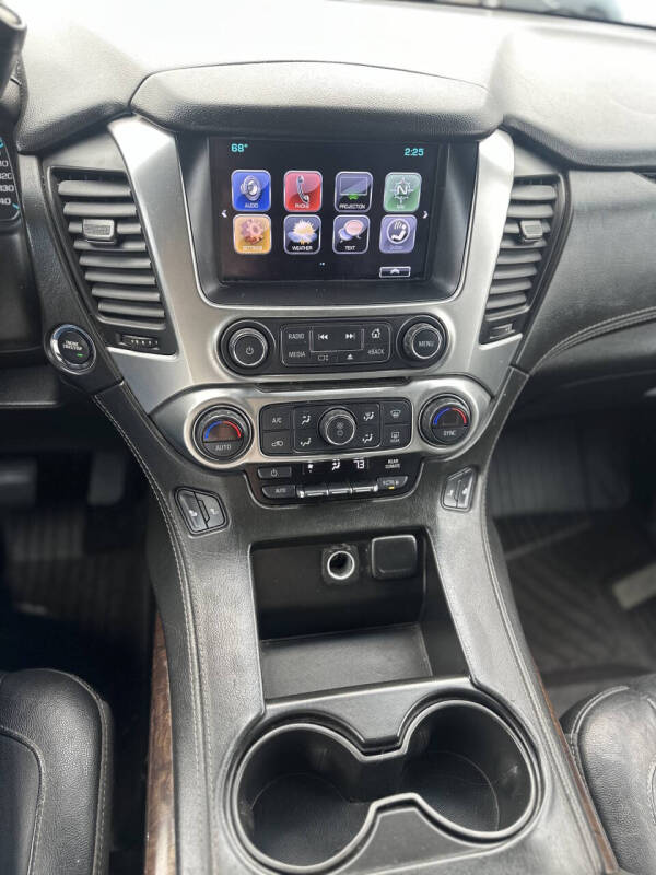 2017 Chevrolet Suburban LT