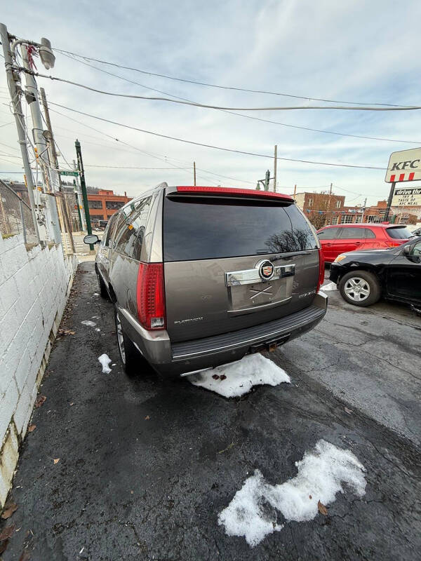2014 Cadillac Escalade ESV Platinum