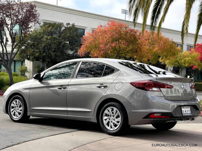 2020 Hyundai Elantra SE