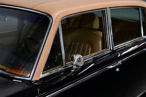 1972 Rolls-Royce SILVER CLOUD LWB