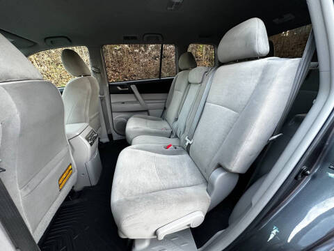 2012 Toyota Highlander SE