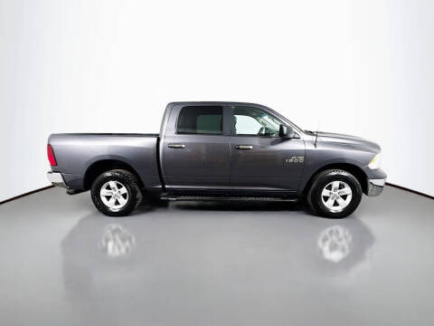 2018 RAM 1500 SLT