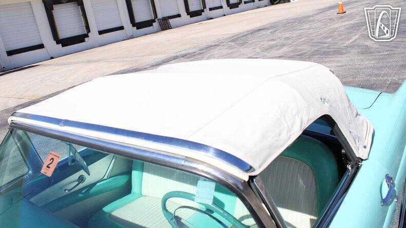 1955 Ford Thunderbird