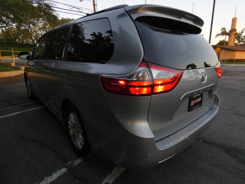 2015 Toyota Sienna