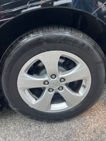 2017 Toyota Sienna LE 8-Passenger