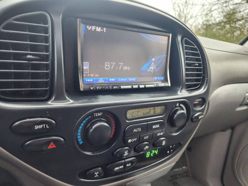 2006 Toyota Sequoia SR5