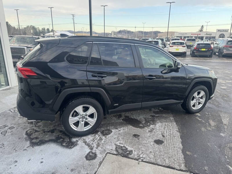 2019 Toyota RAV4 Hybrid XLE