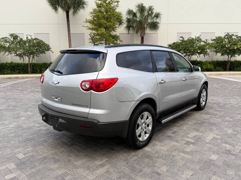 2011 Chevrolet Traverse LT