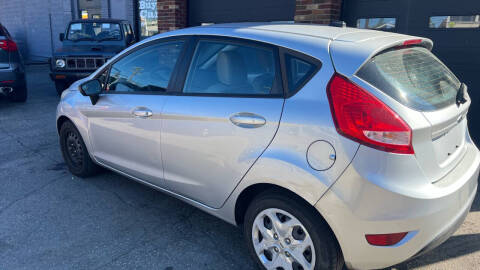 2013 Ford Fiesta S