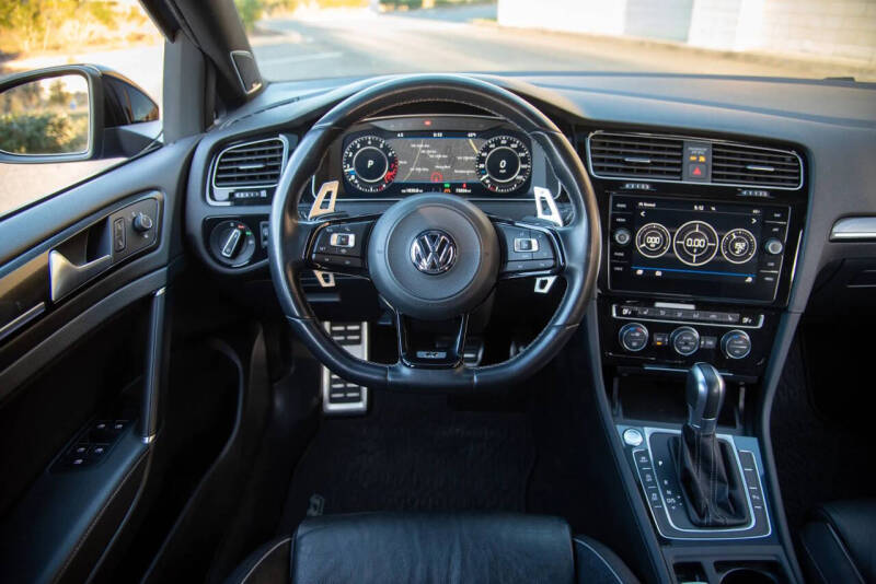 2019 Volkswagen Golf R 4Motion