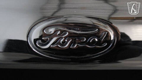 1948 Ford Deluxe