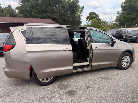 2017 Chrysler Pacifica Touring