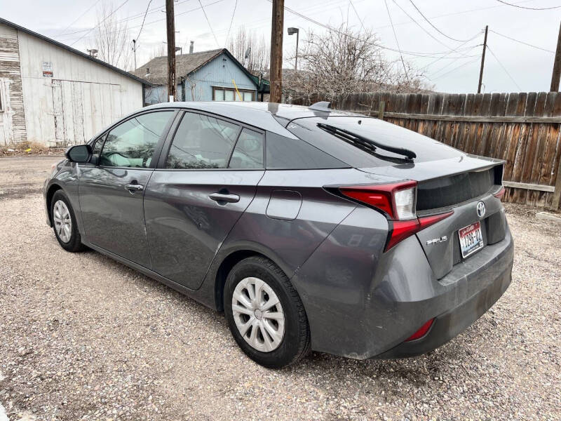 2022 Toyota Prius LE