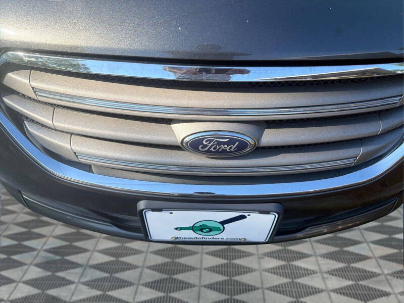 2018 Ford Taurus SE