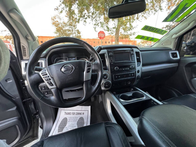 2017 Nissan Titan PRO-4X