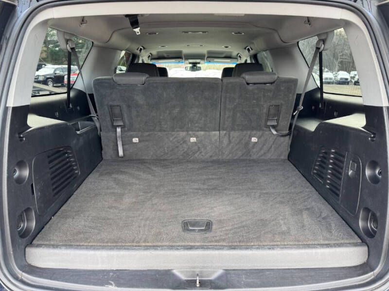 2018 Chevrolet Suburban LS