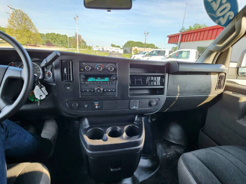 2023 Chevrolet Express 2500