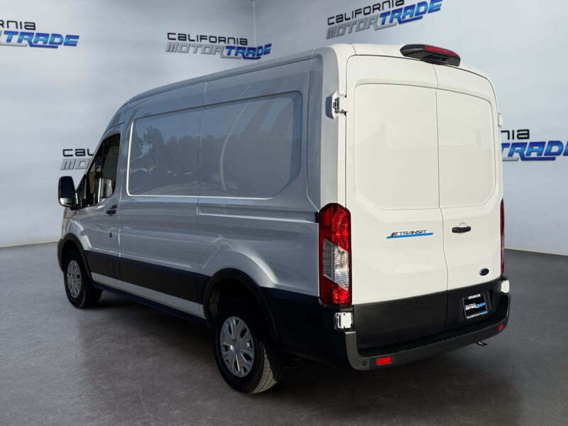 2023 Ford E-Transit